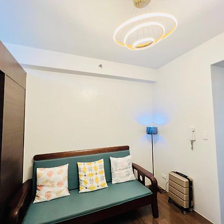 Air Residence Makati Manila Exterior photo