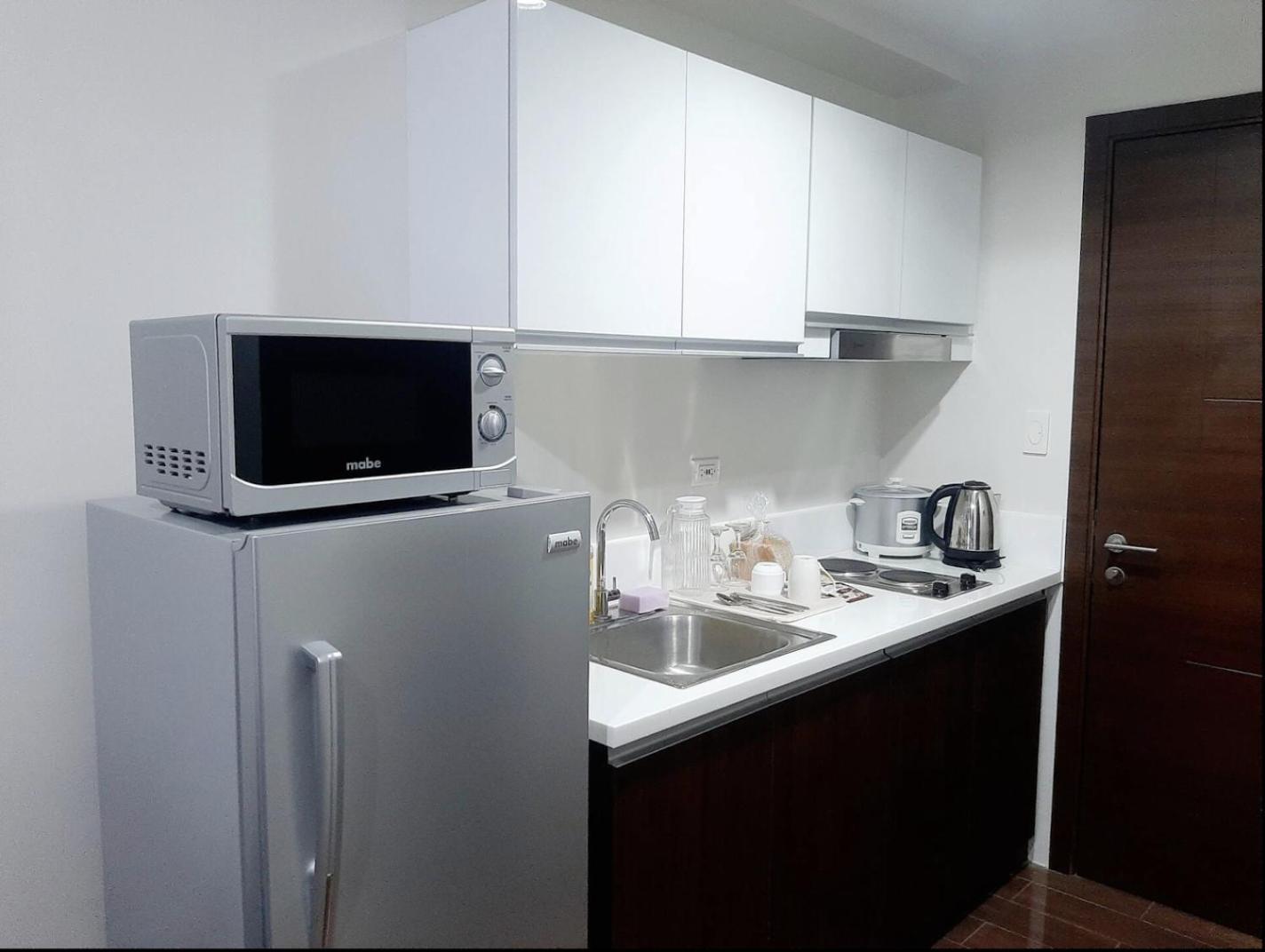 Air Residence Makati Manila Exterior photo